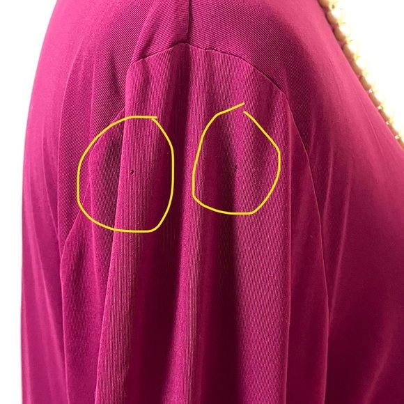 St John Cranberry Red Long Sleeve Mock Turtleneck sz Large with flaws - Picture 12 of 16